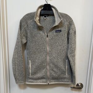 Patagonia Oatmeal Gray Full Zip-Up Fleece
Size Small
Excellent condition